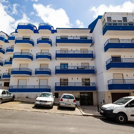 Apartamento Ericeira Central Apartment *